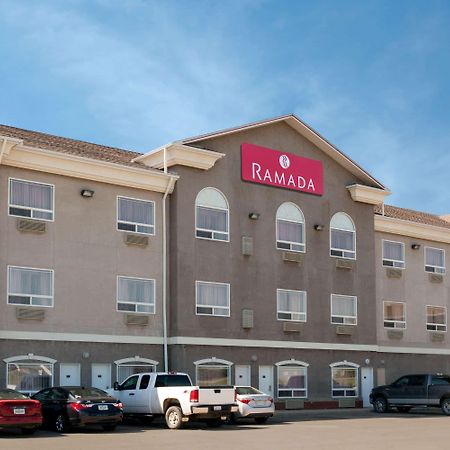 Ramada By Wyndham Weyburn Hotel Luaran gambar