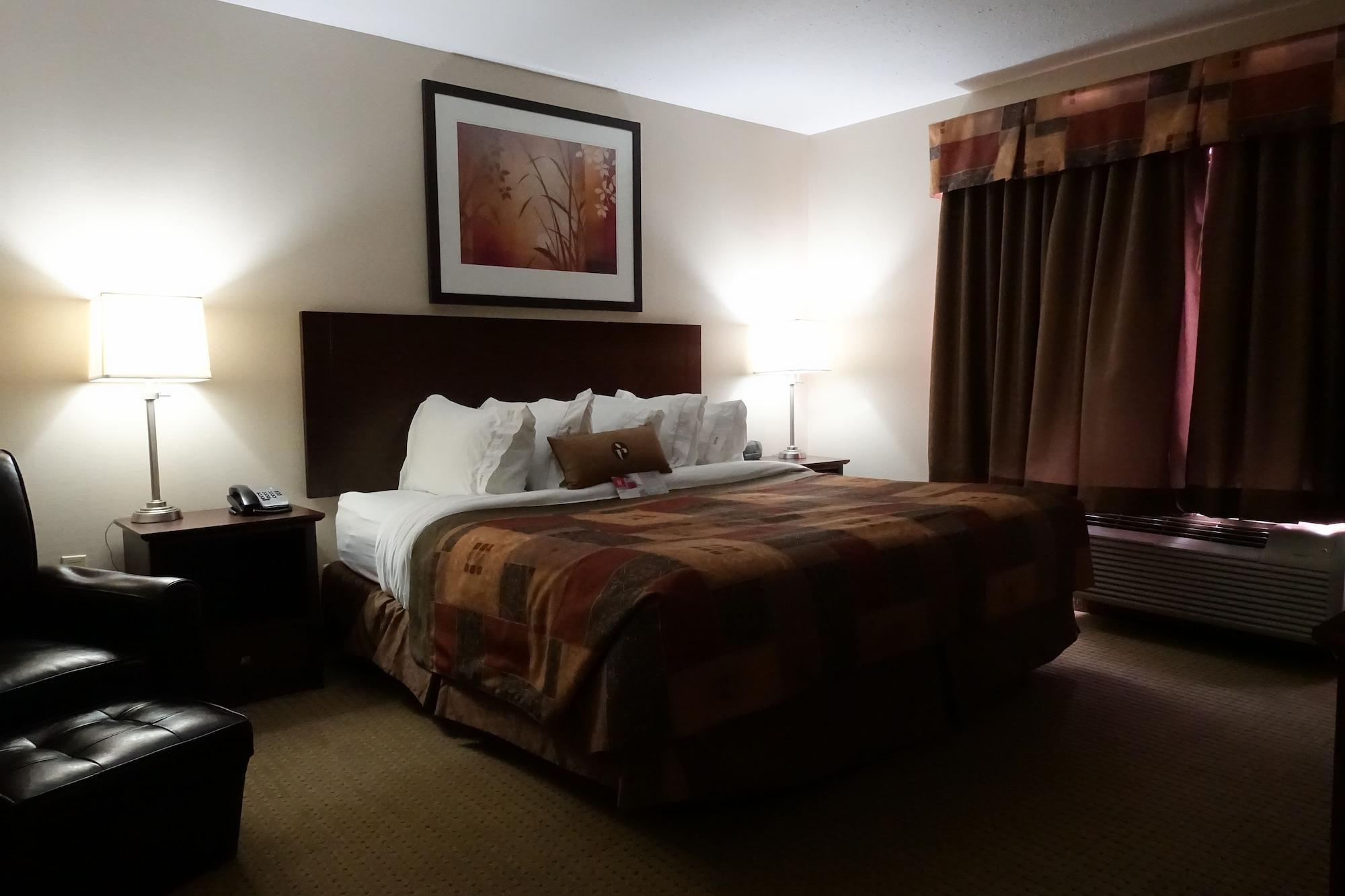 Ramada By Wyndham Weyburn Hotel Luaran gambar