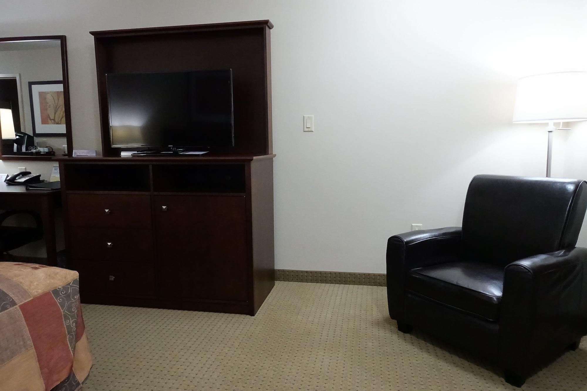 Ramada By Wyndham Weyburn Hotel Luaran gambar