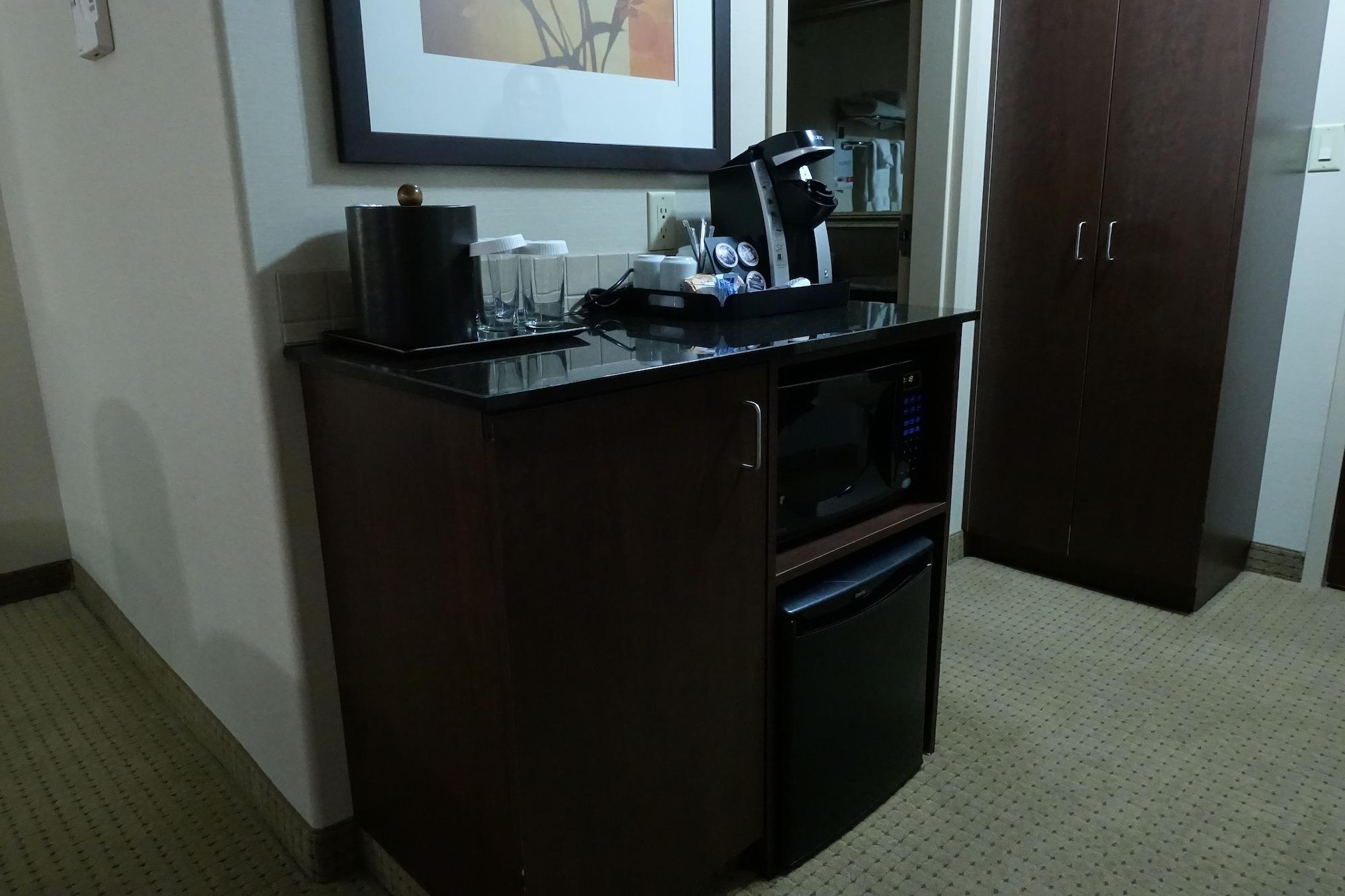Ramada By Wyndham Weyburn Hotel Luaran gambar