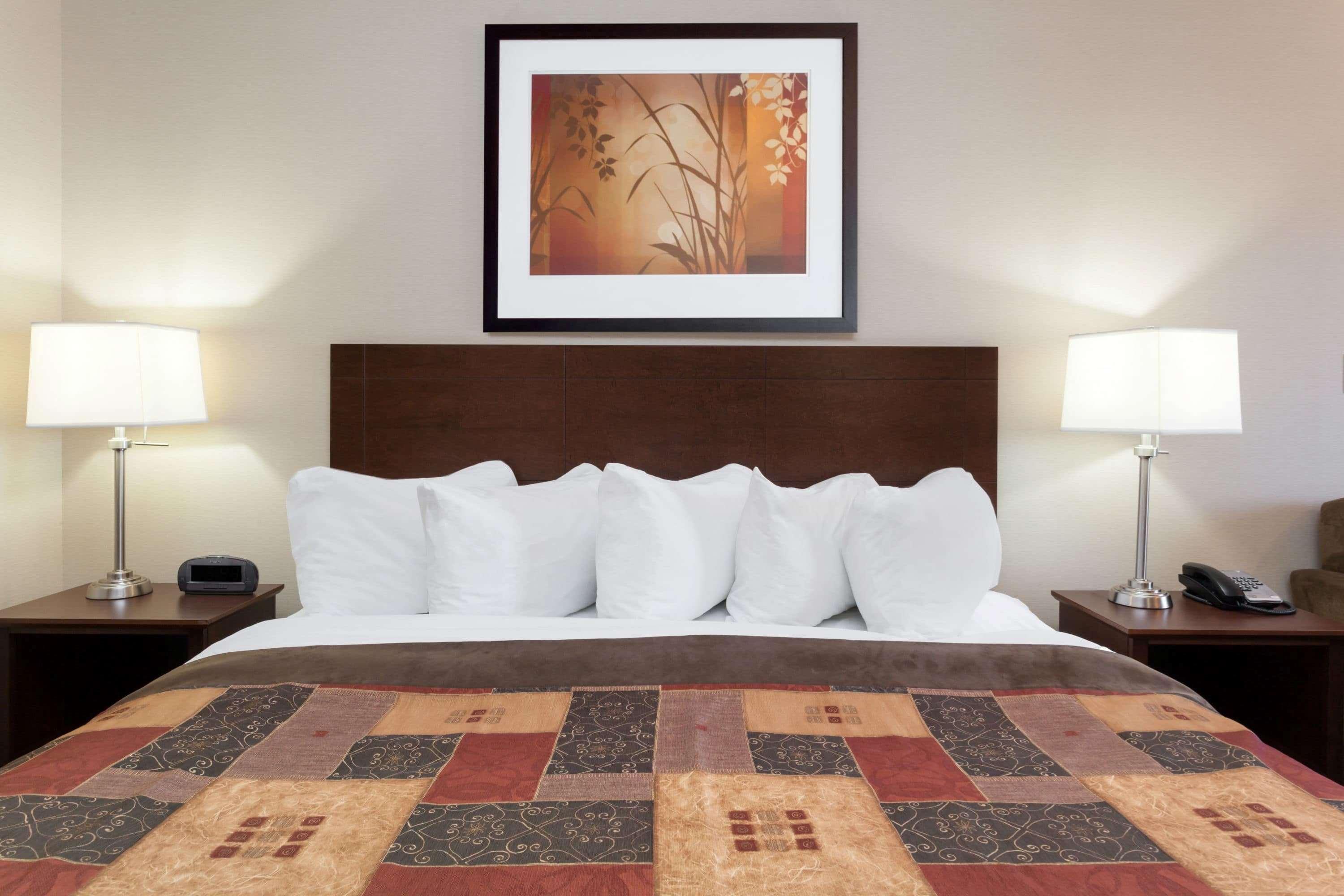 Ramada By Wyndham Weyburn Hotel Luaran gambar