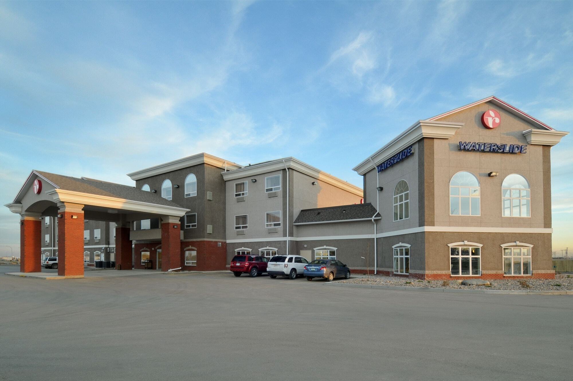 Ramada By Wyndham Weyburn Hotel Luaran gambar