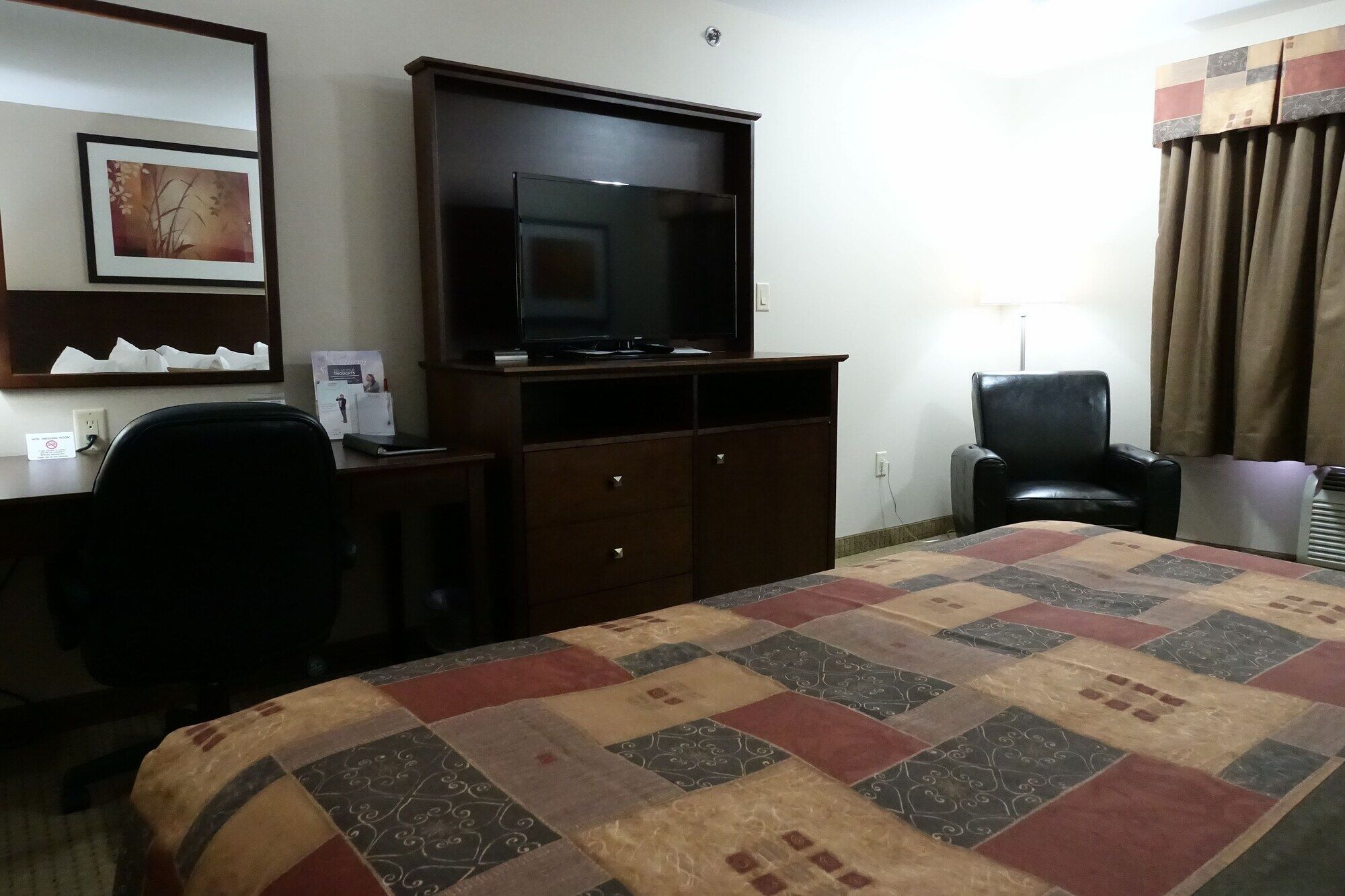 Ramada By Wyndham Weyburn Hotel Luaran gambar
