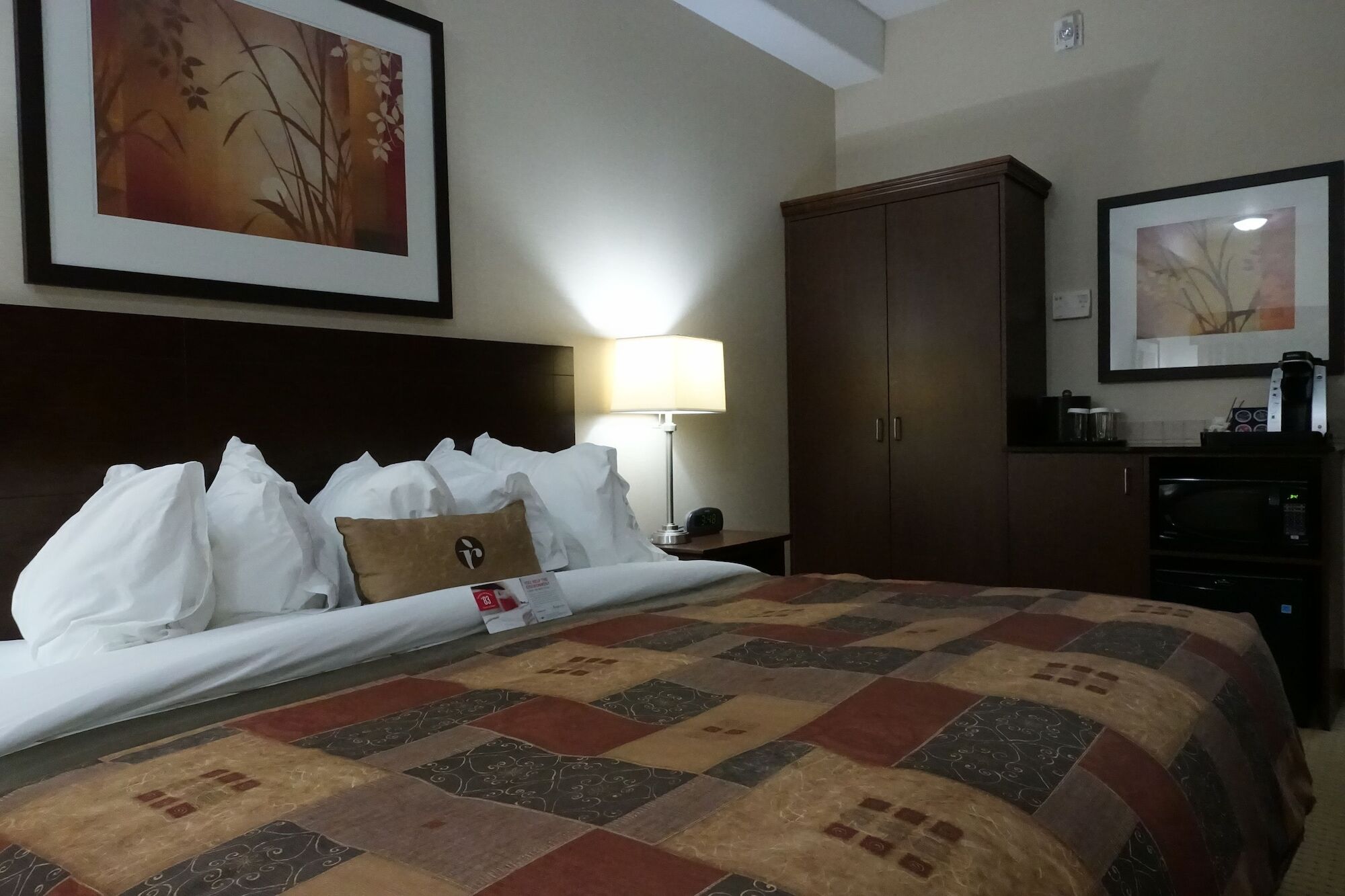 Ramada By Wyndham Weyburn Hotel Luaran gambar